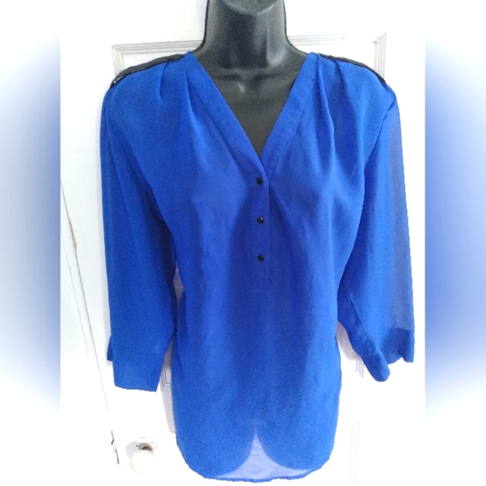 ❤️ SALE ITEM Mix & Co. Blue sheer blouse